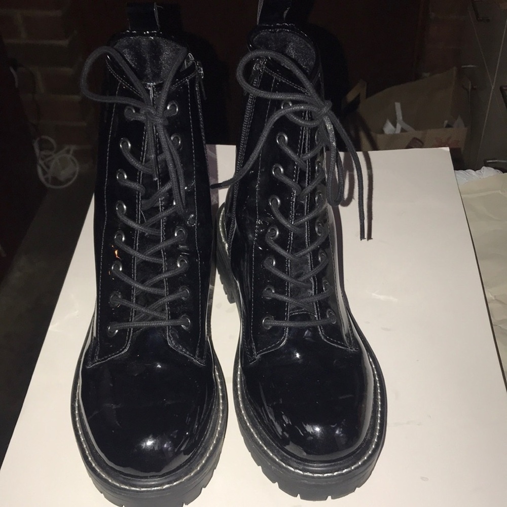 Women’s Forever21 Lug Boots